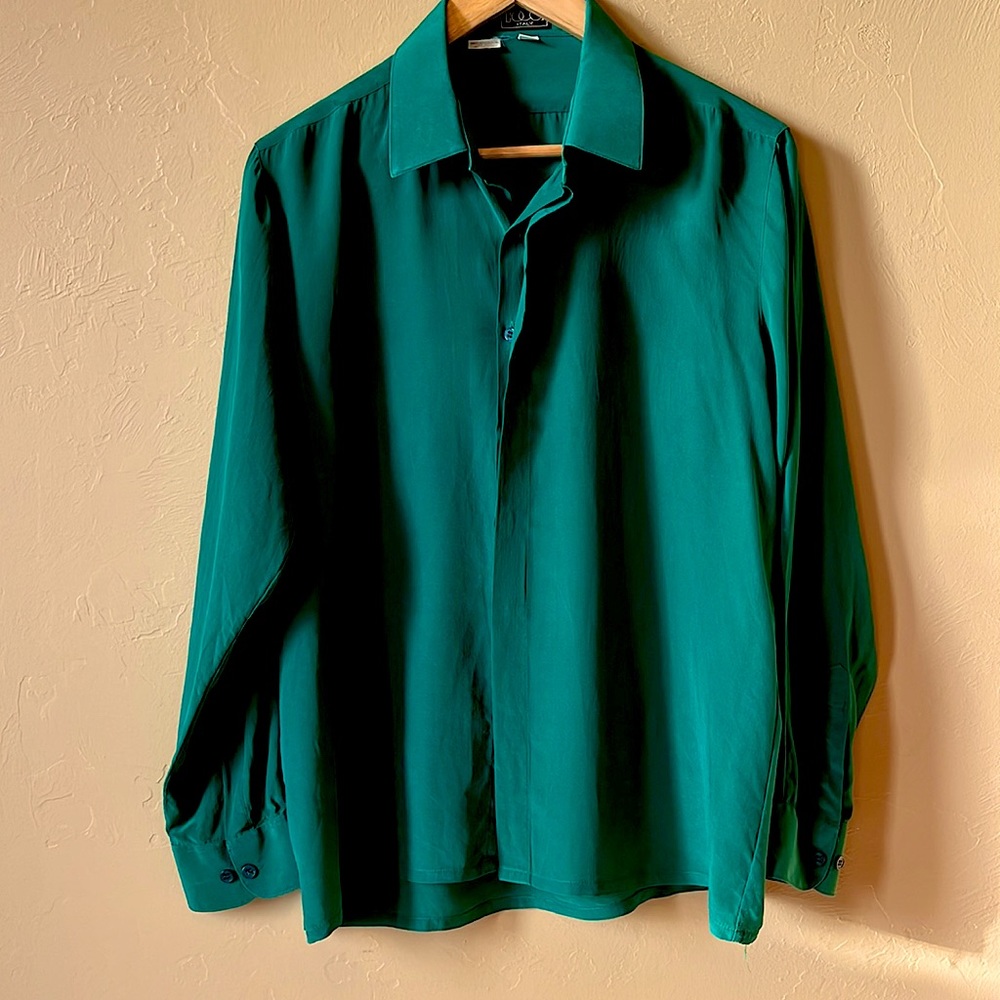 Bocci Italy 100% silk emerald green button down